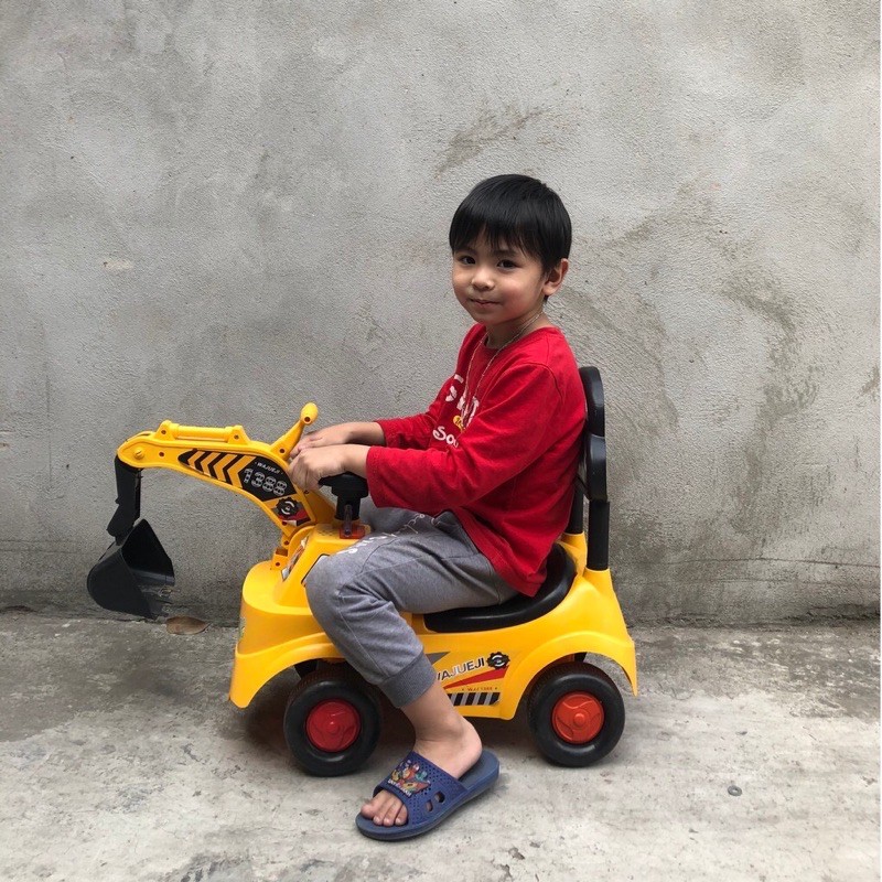 xe cần cẩu cho bé
