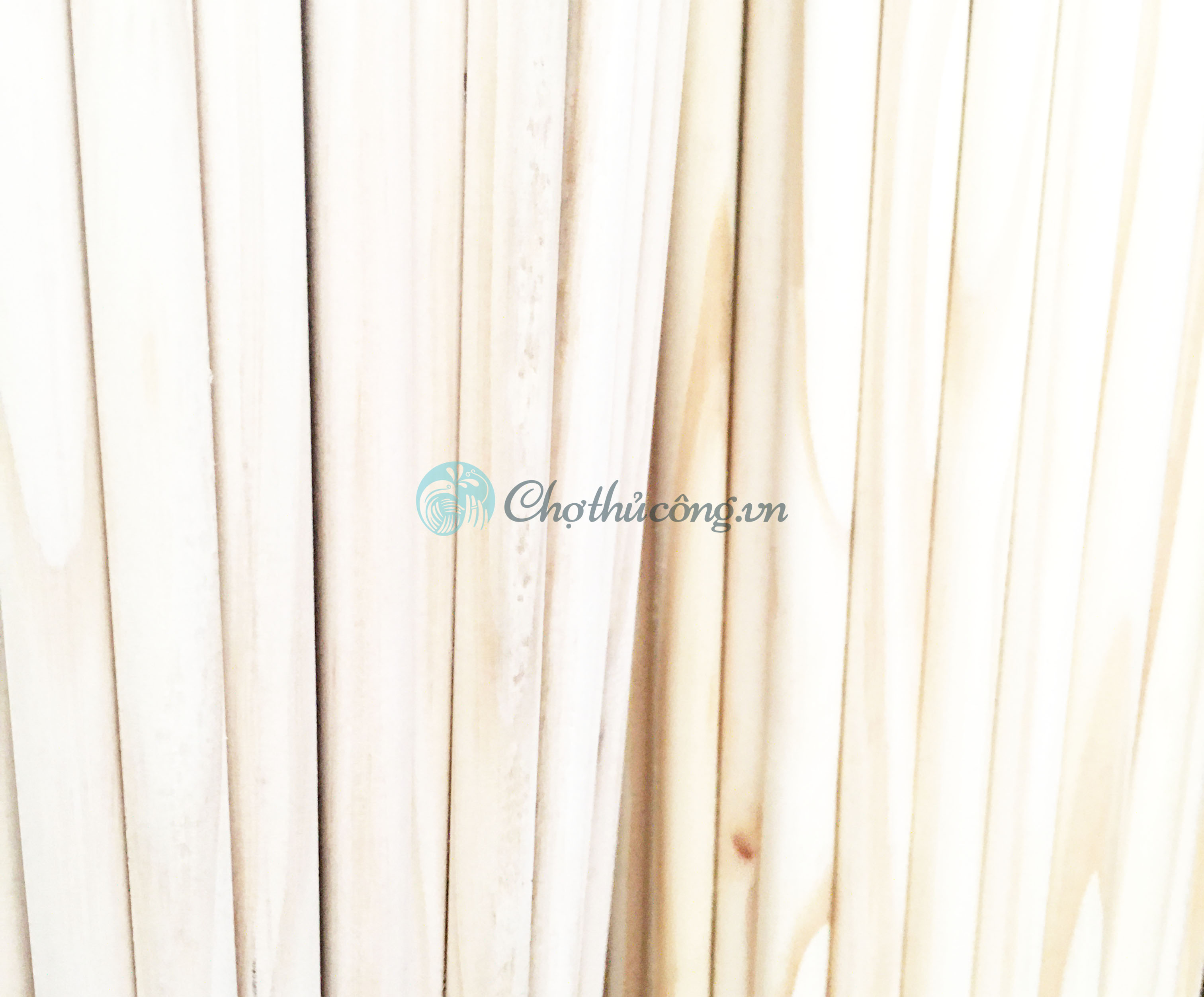 Combo 5 pine wood round sticks size 1.2cm x 60cm