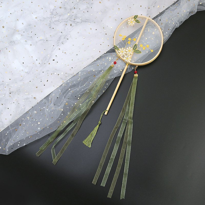 Quạt tròn CÁN DÀI cổ trang dải lụa tua rua