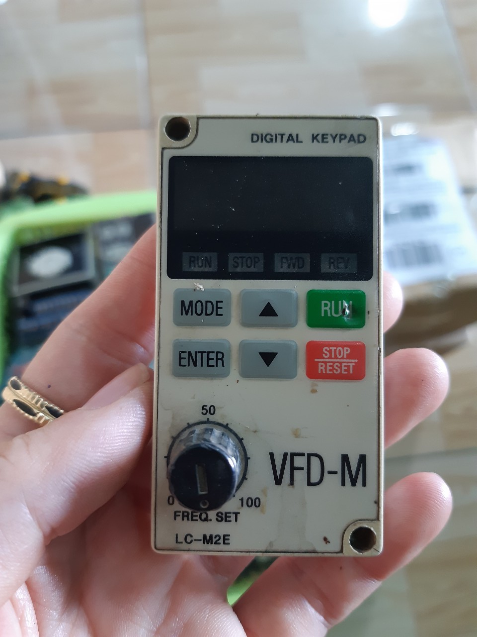 Màn Hình Bàn Phím Biến Tần Delta M VFD M MỚI DÙNG CHO BIẾN TẦN DELTA M