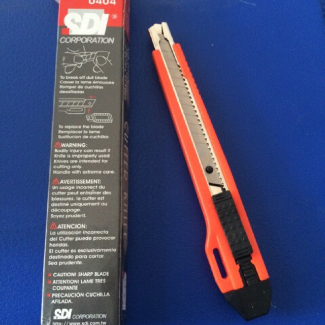 Dao Rọc Giấy Sdi Nhỏ 0404 (Kèm 01 Lưỡi Phía Chuôi Dao)