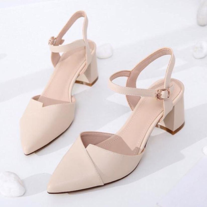 Sandal cao gót mũi nhọn 5p 2 màu kem và đen hàng thiết kế cực đep giá rẻ
