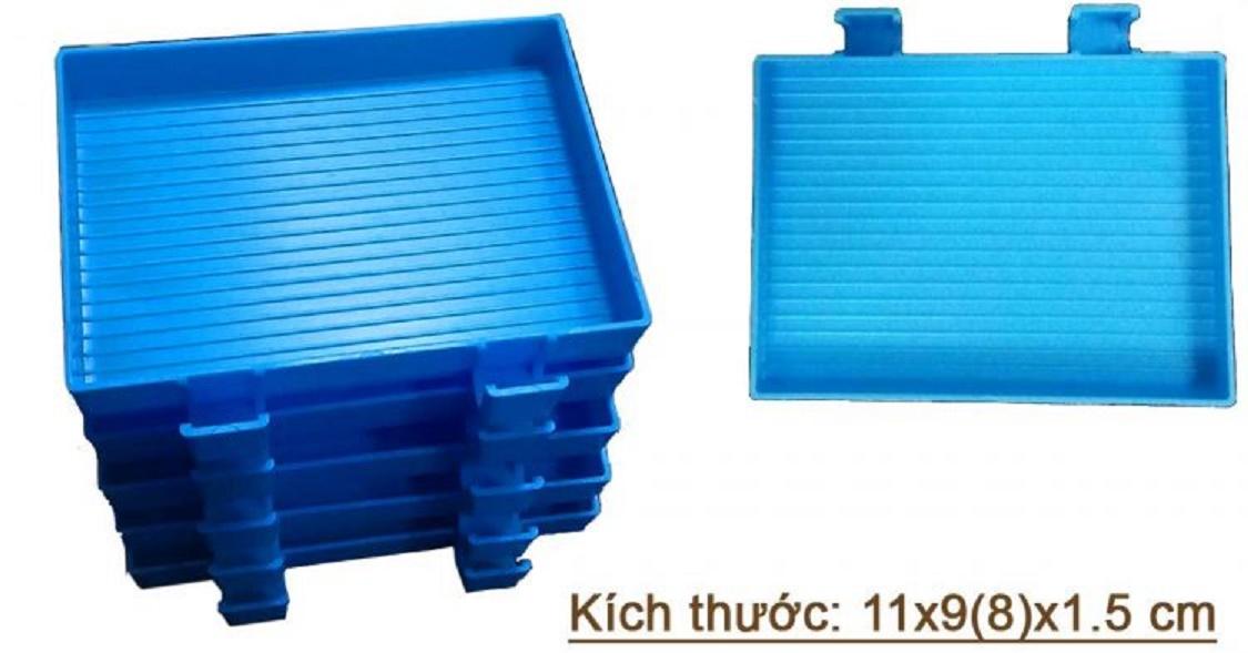 Khay đựng đá đính tranh loại trung bình, màu xanh