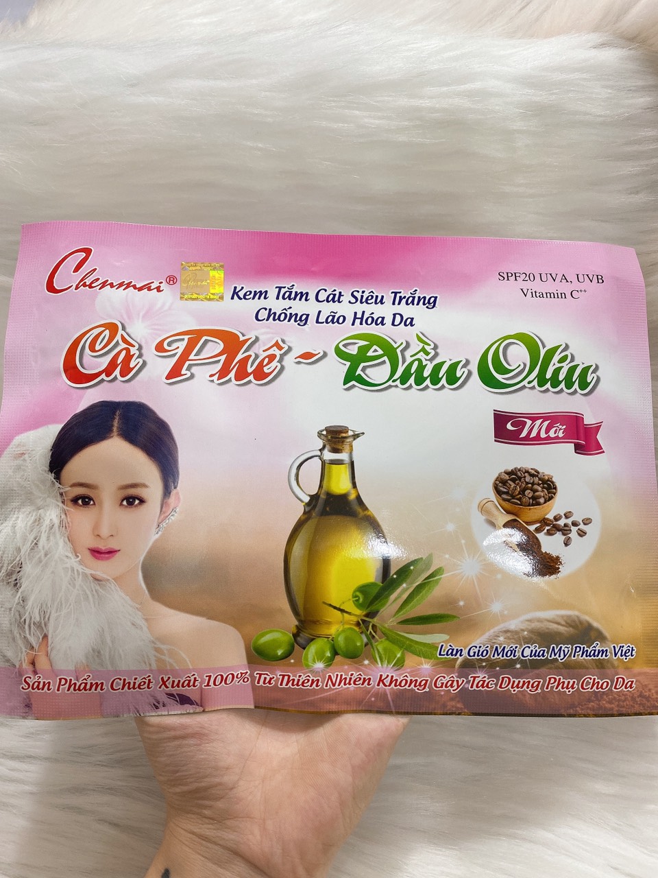 [HCM]KEM TẮM TRẮNG CÀ PHÊ - DẦU OLIU CHENMAI