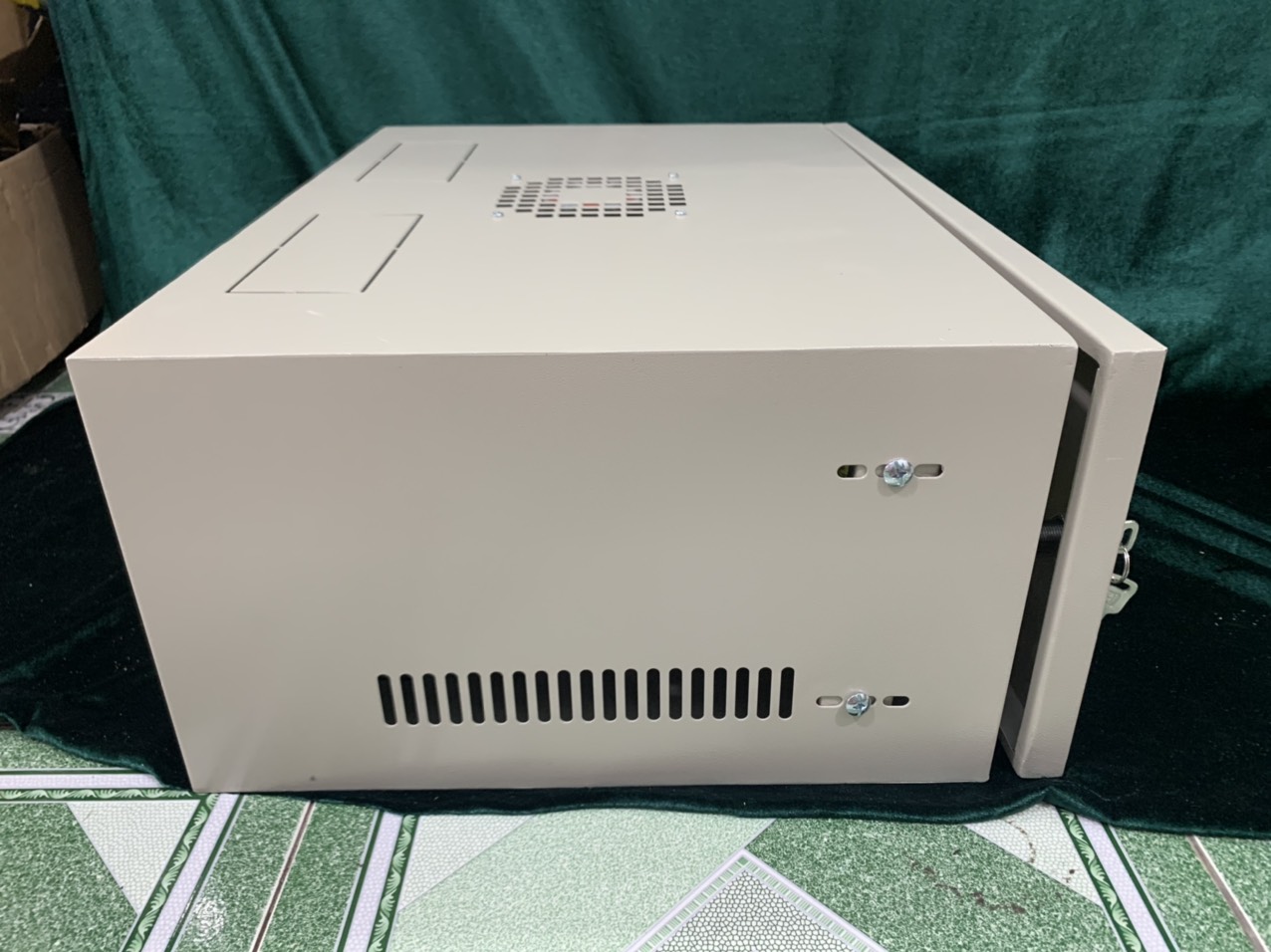 Tủ treo tường Wall Mount Rack 4U