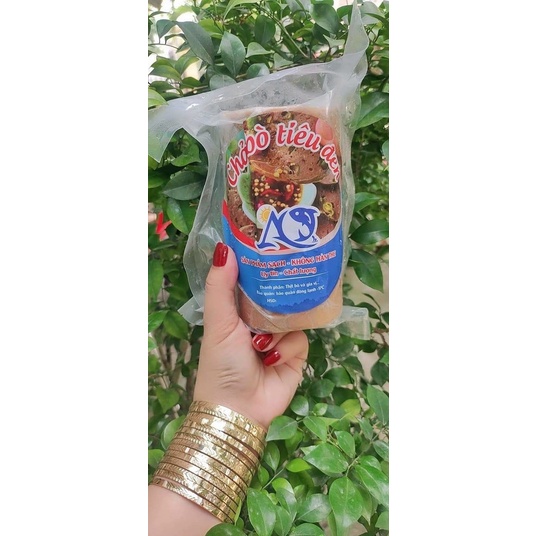 CHẢ BÒ TIÊU ĐEN Đòn 500gr (giao tphcm)