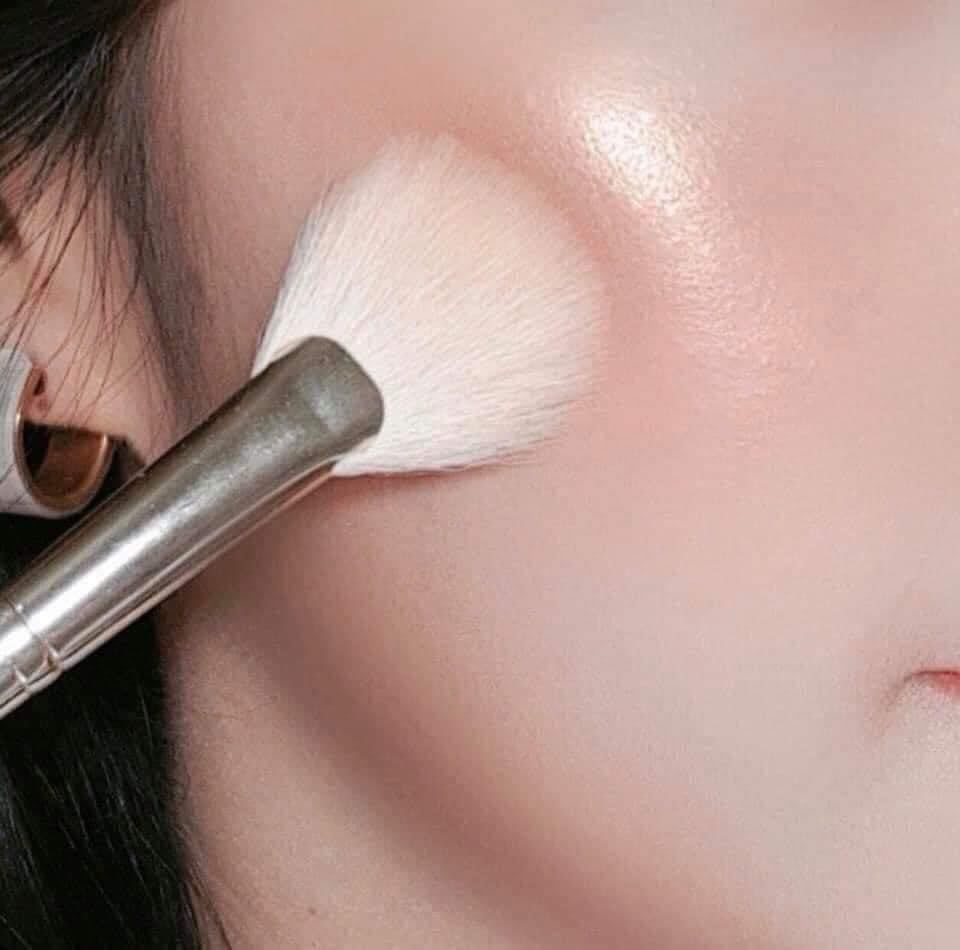 Catrice Glow Lover Oil-Infused Highlighter 8g