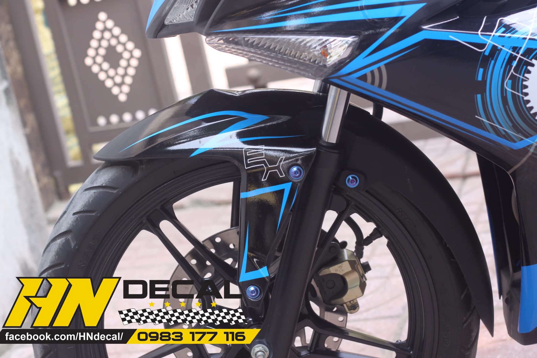 Tem trùm exciter 150 đen bóng chỉ xanh