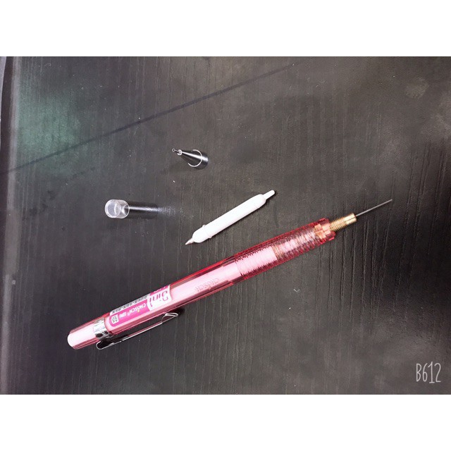 1 Cây Bút chì kim cs 395