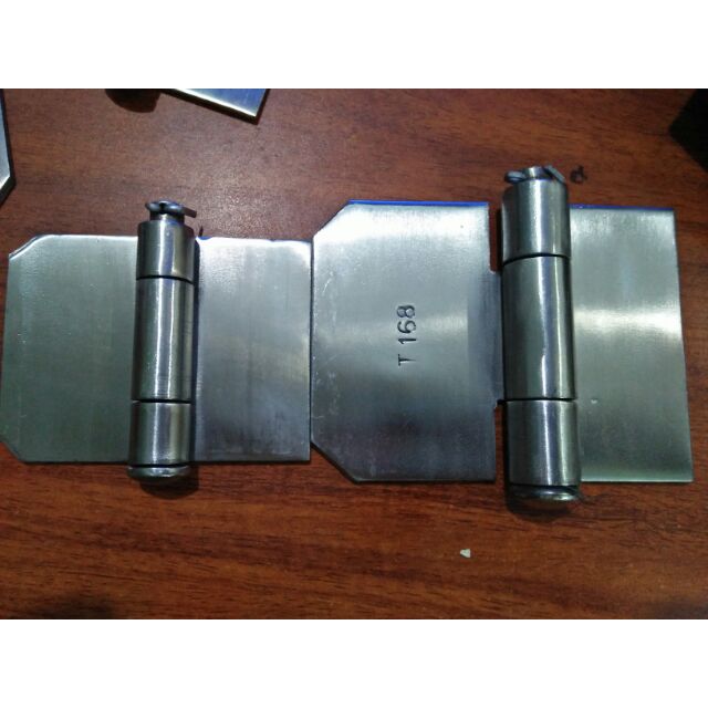 Bản lề ô tô inox to-bé