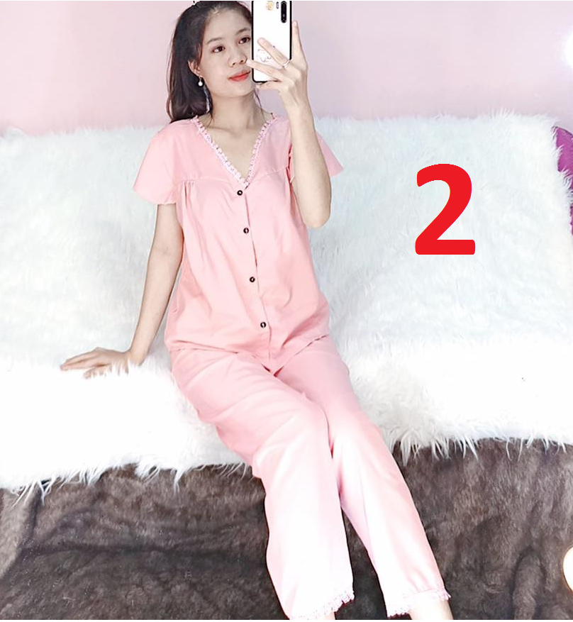 Bộ pijama kate lụa cổ tim phối ren, tay ngắn quần dài
