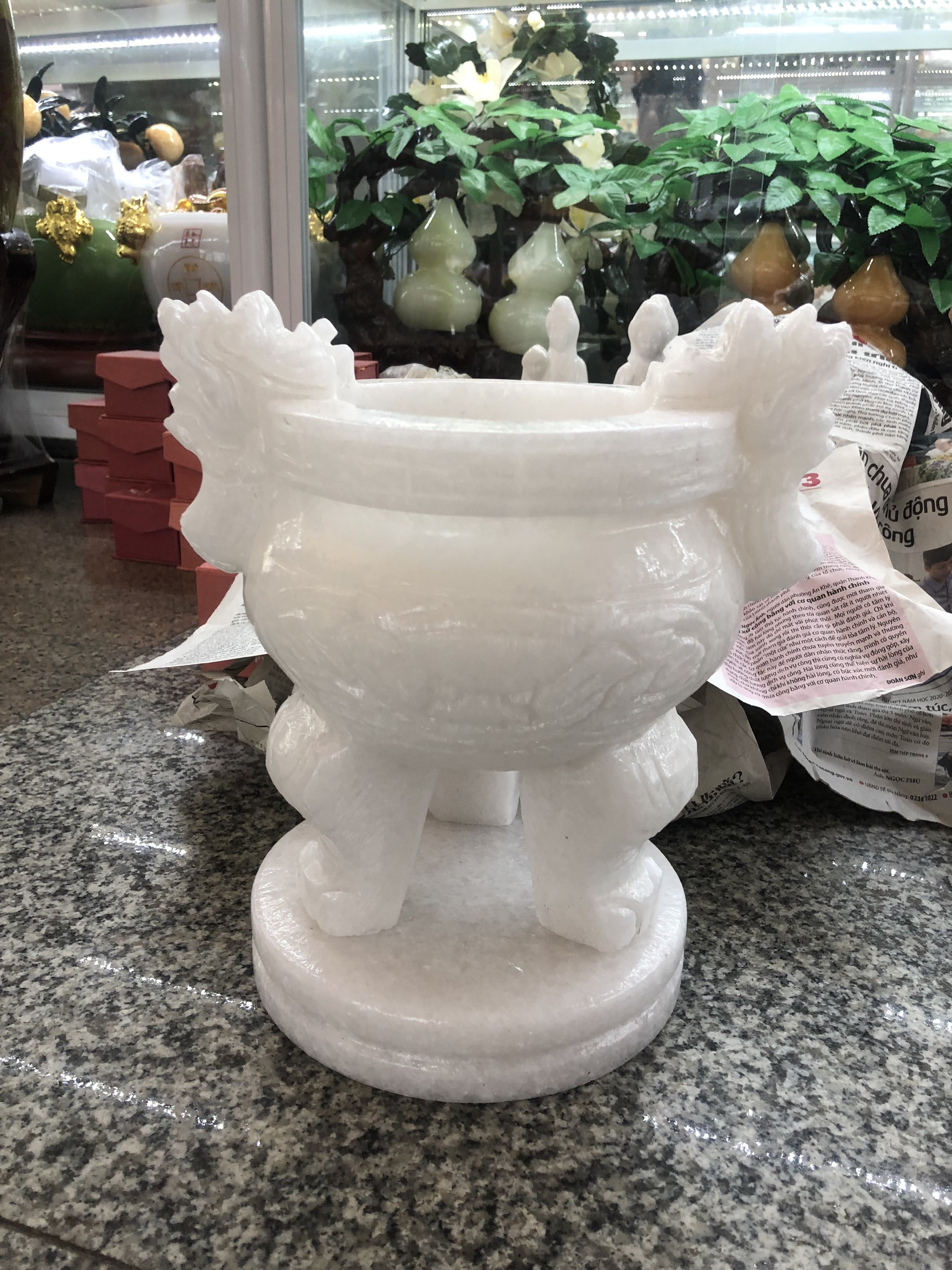 Lư hương, bát hương, bát nhang chạm rồng trang trí bàn thờ, mộ đá cẩm thạch trắng - Cao 30cm