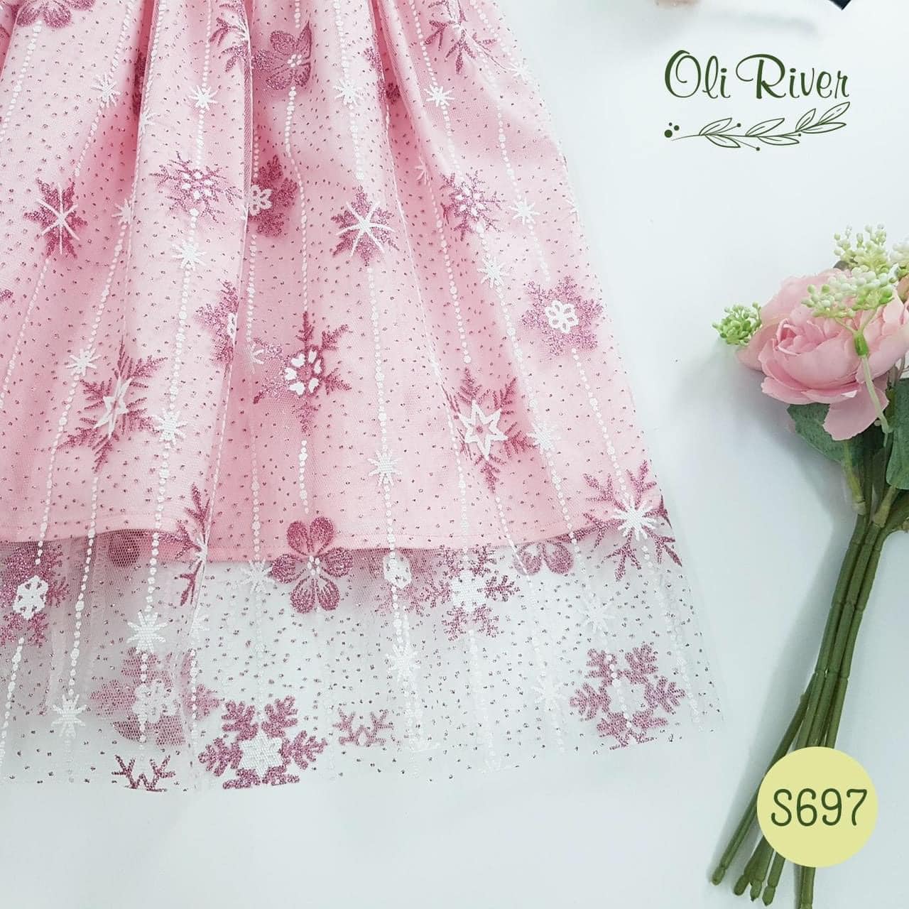 Váy Elsa Oli River đọc đáo cho bé gái
