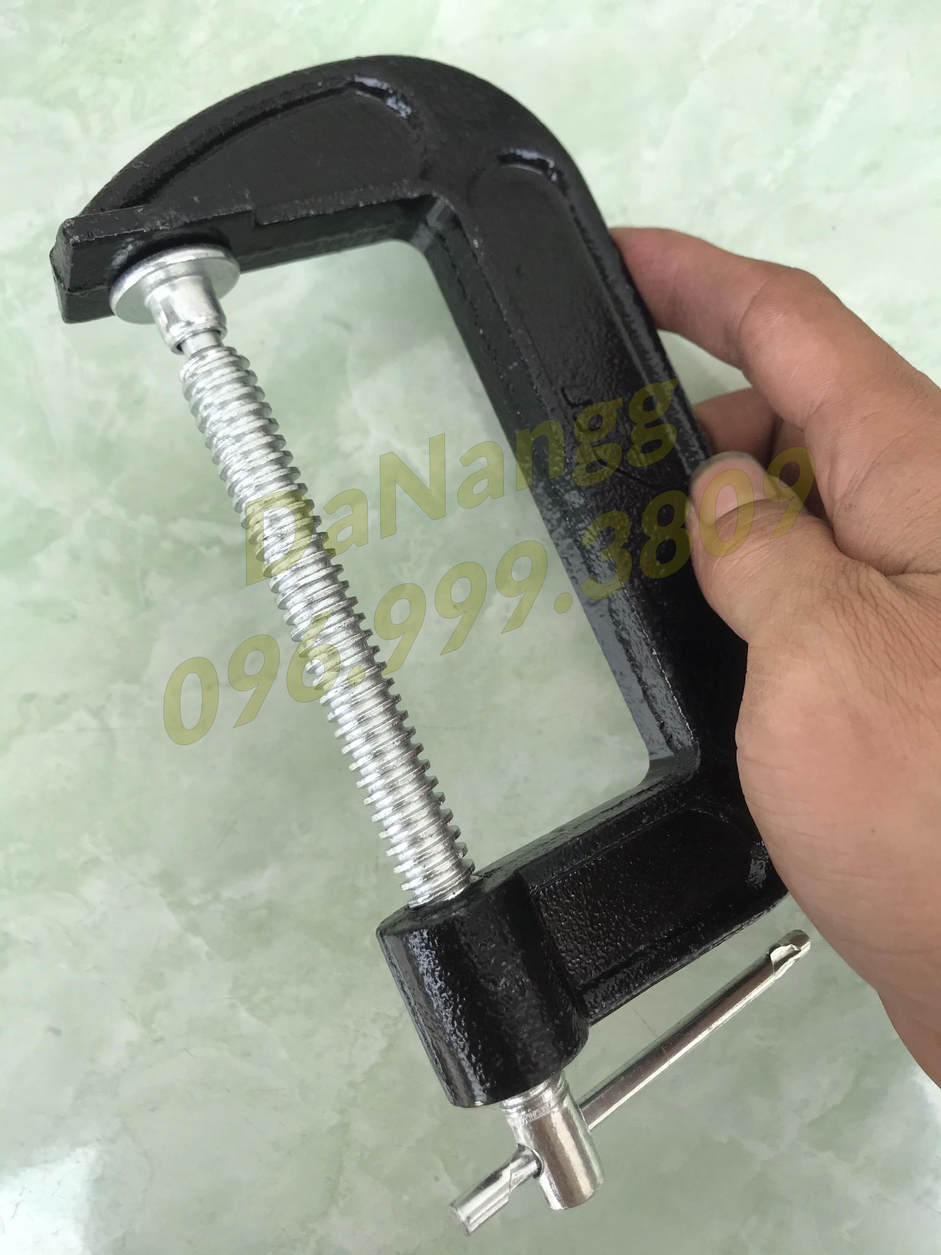 Cảo chữ C loại 4 in