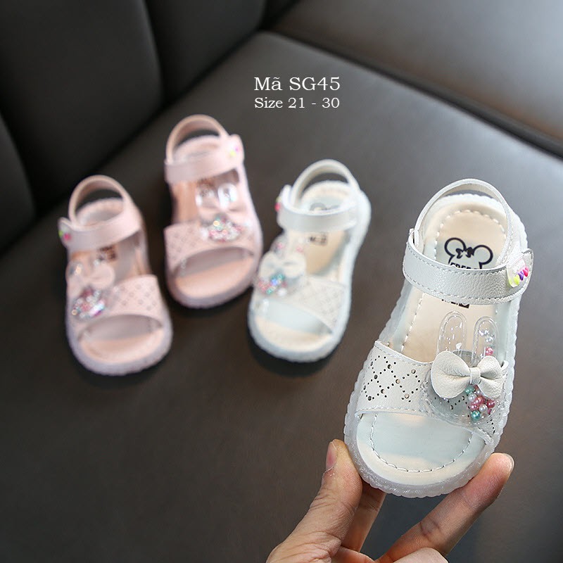 Sandal bé gái dép quai hậu hình thỏ xinh xắn cho bé 1 - 5 tuổi da mềm 2 màu hồng trắng dễ phối SG45