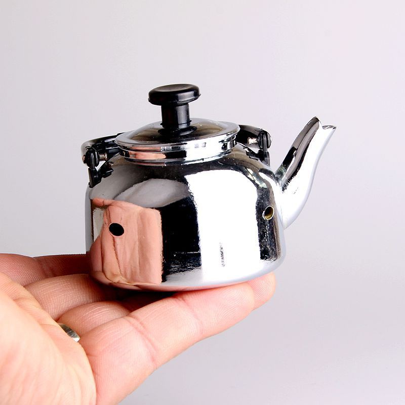 [HCM] Bật Lửa Gas Khè Hình Cái Ấm Nước Độc Đáo - Lạ Mắt