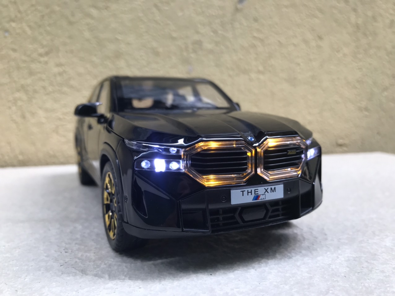 [HCM]Mô hình xe ô tô BMW X7 1:24