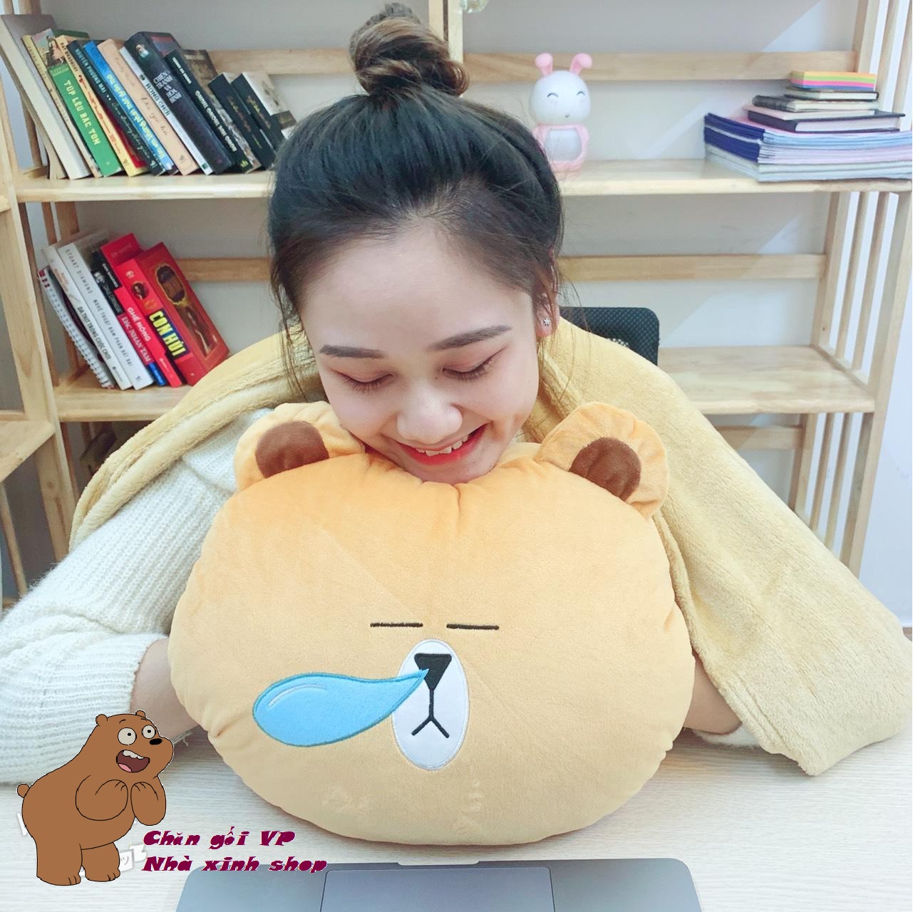 Bộ chăn gối văn phòng gấu xinh tròn