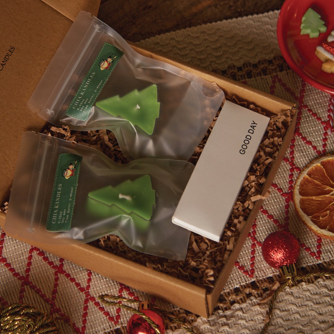 Nến Thơm Tealight Hình Cây Thông Noel Chia.kandles (0,58oz)