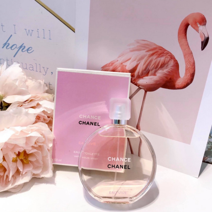 Nước hoa nữ Chancee Hồng