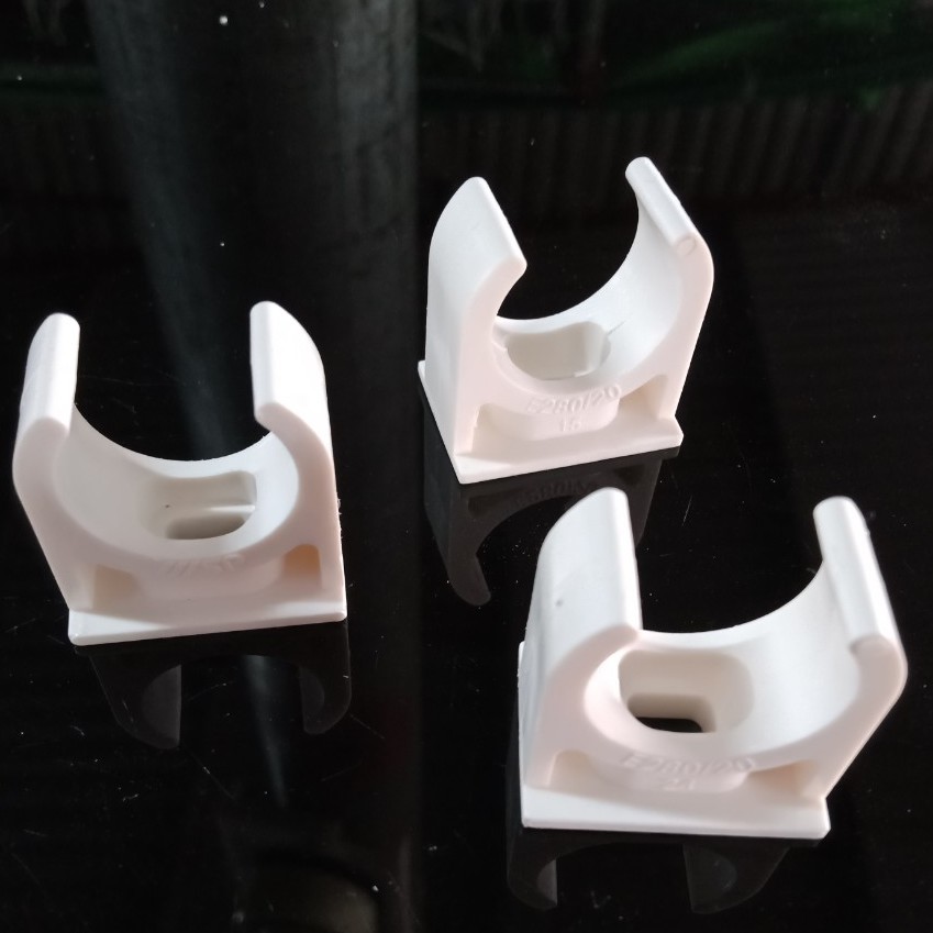 Kẹp đỡ ống gen điện phi 16, 20 ,25