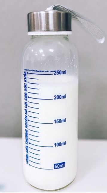 Bình lắc sữa non thuỷ tinh 250ml - Công ty Halan Milk