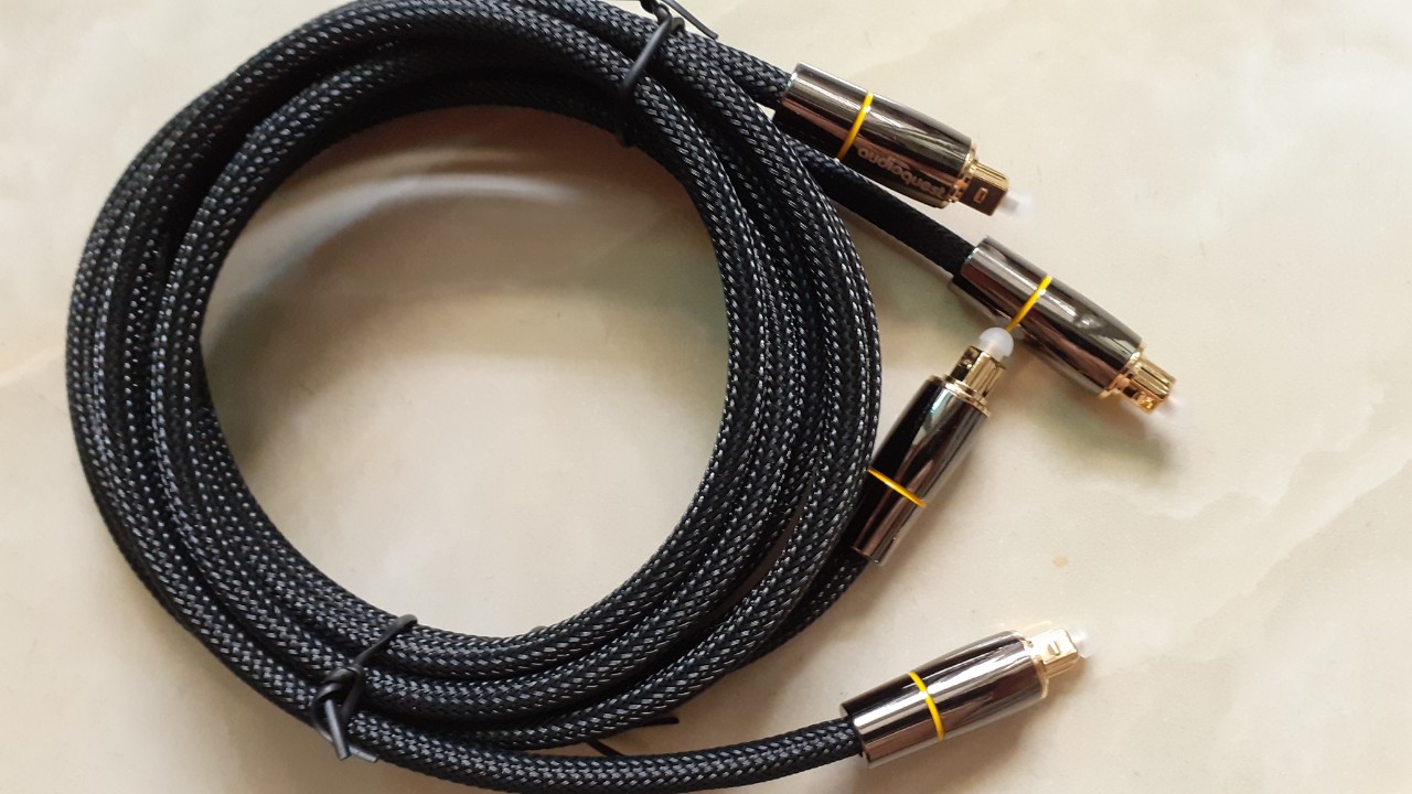 [HCM]DÂY QUANG AUDIO QUEST BÃI MỸ XỊN DÀI 2 MÉT.