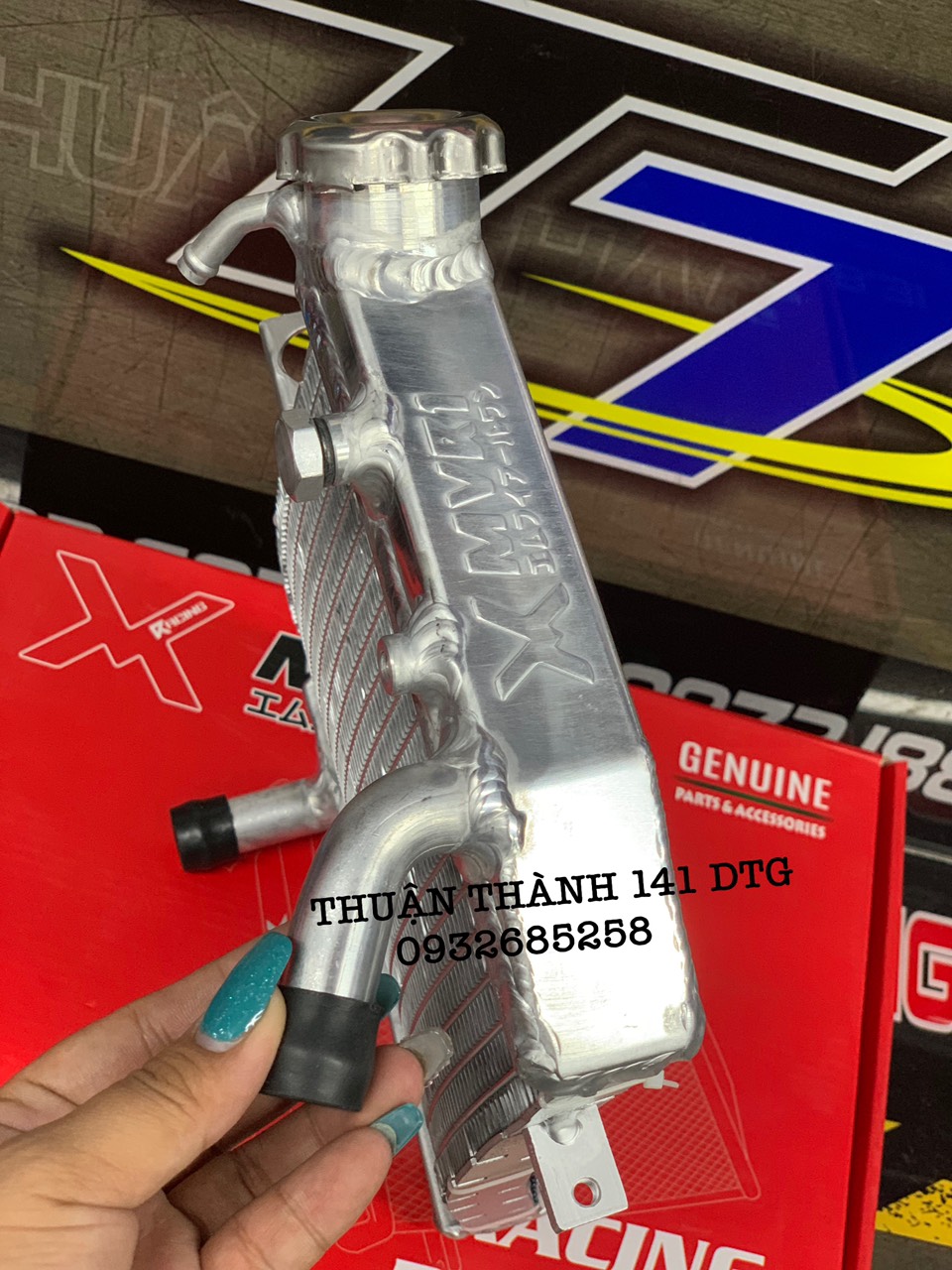 KÉT NƯỚC CONG X1R LƯỚI TITAN XE WINNER / SONIC