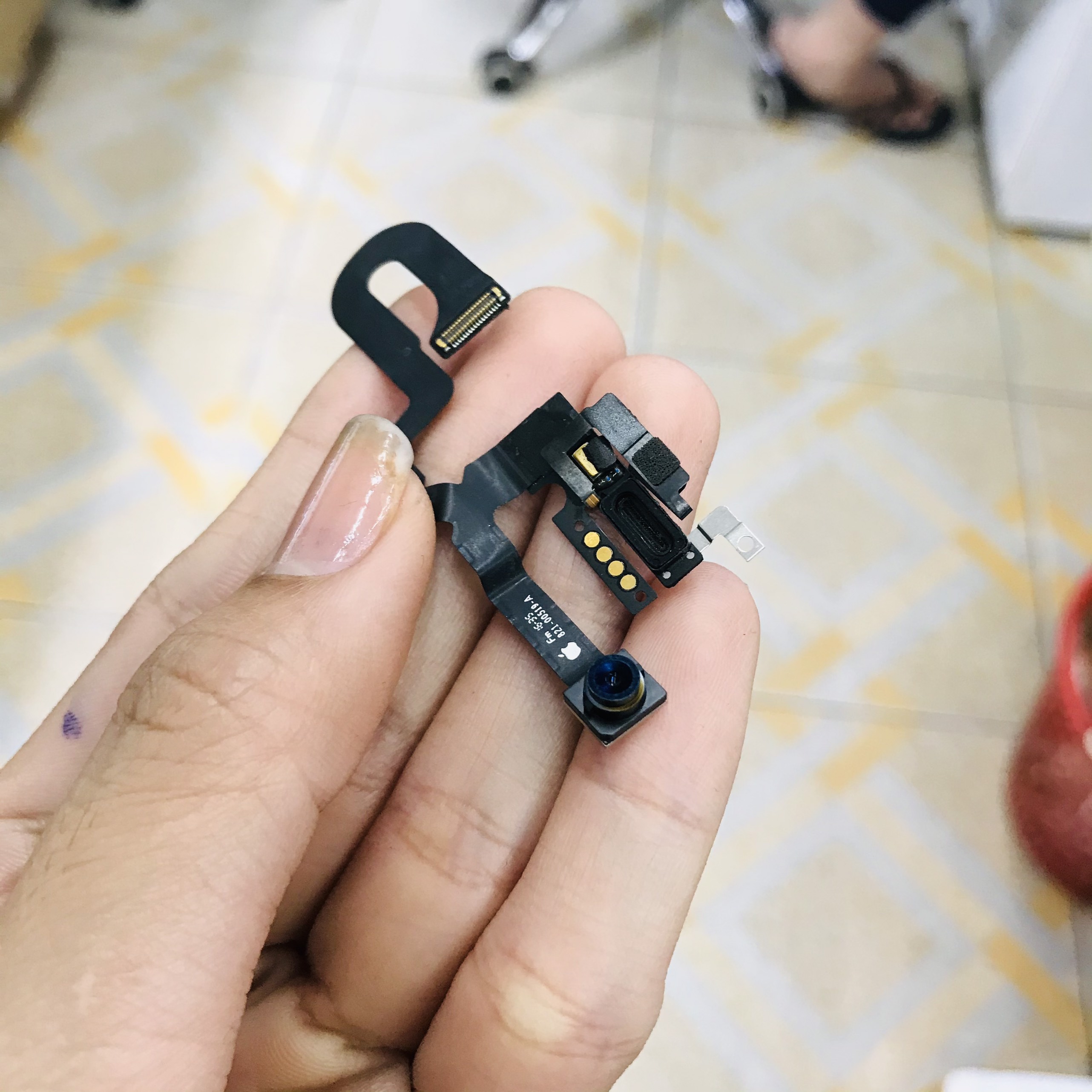 Camera trước táo 7 plus zin bóc máy , bảo hành lỗi