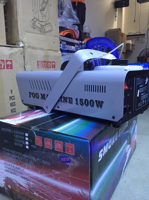 Máy tạo khói 1500w đủ ( bảo hành 12 tháng )