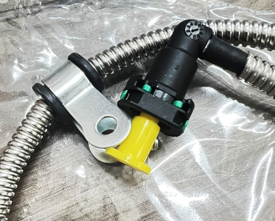 DÂY DẪN XĂNG BỌC THÉP XE AIRBLADE 125(2016)