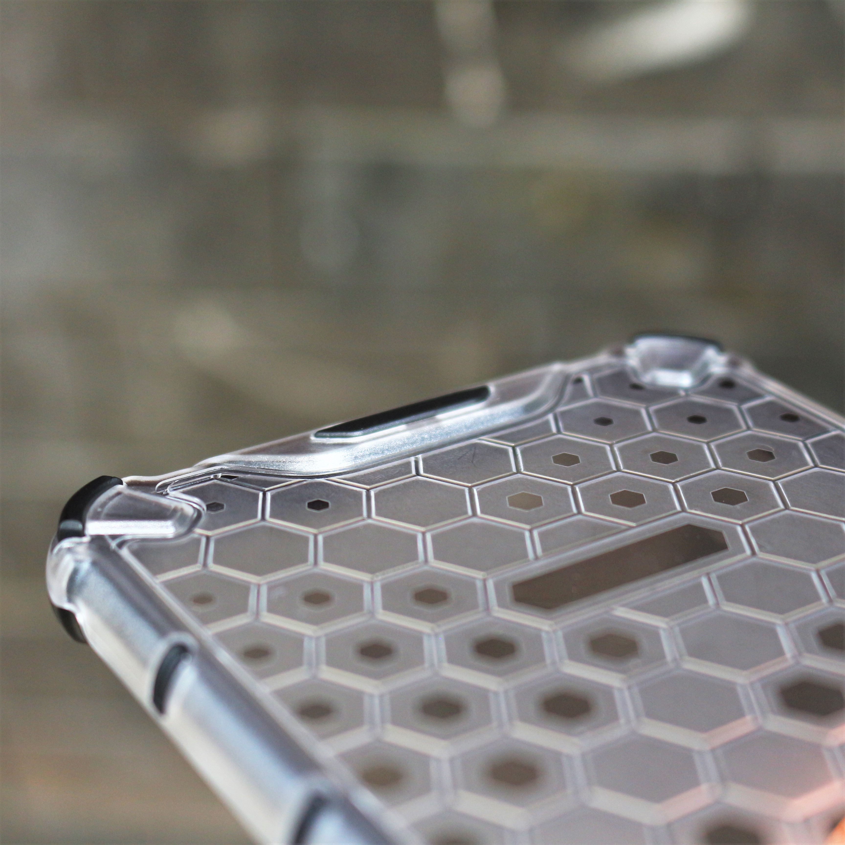 Ốp lưng Bee Case iPhone 7 Plus 8 Plus chống sốc