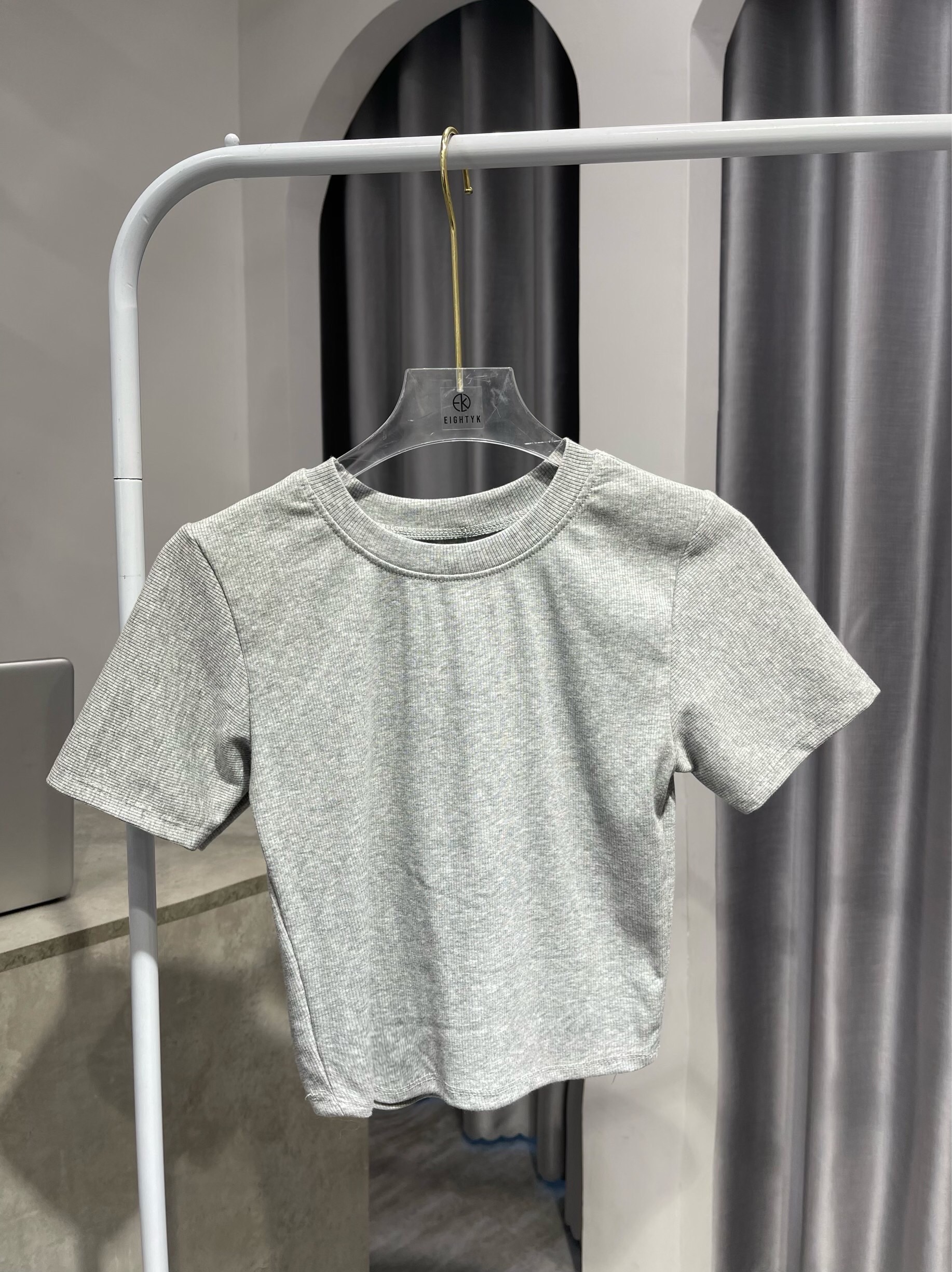 [EIGHTYK] Áo Croptop Tay Ngắn Trơn