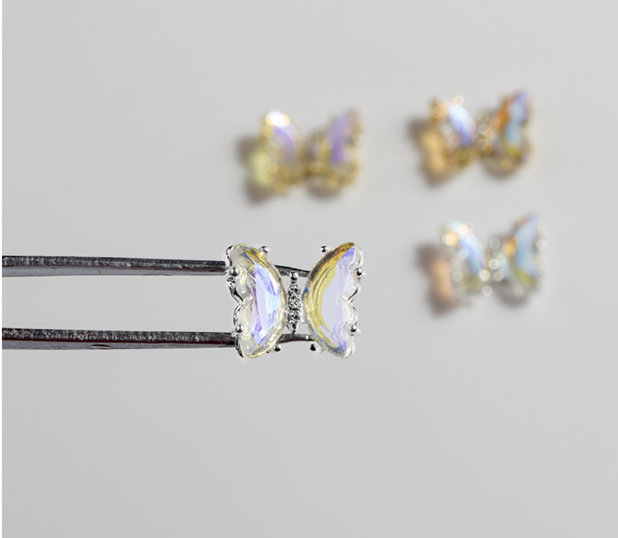Đá Charm AB Bướm Trang Trí Móng