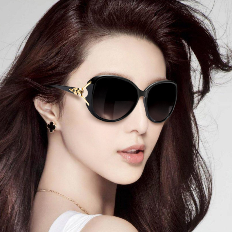 Kính mát nữ thời trang + Tặng bao da B136