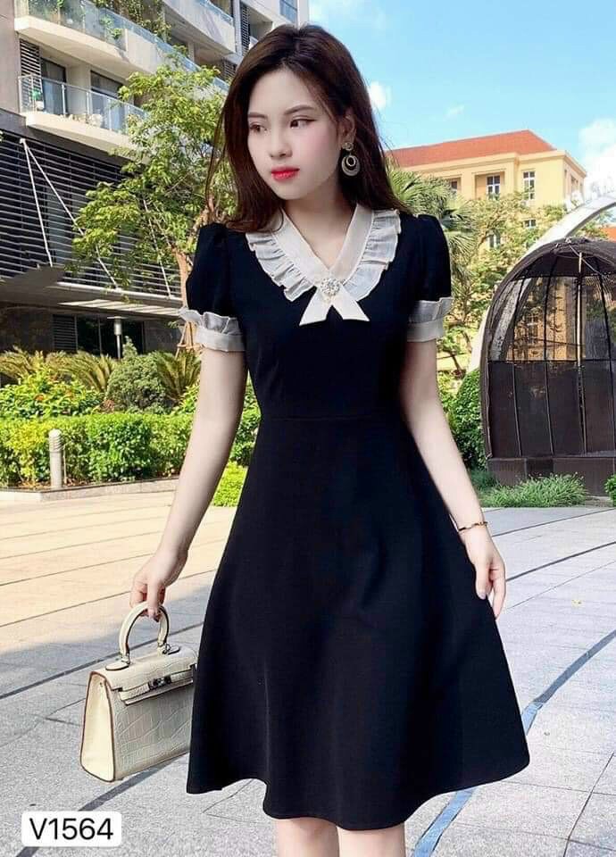 Đầm xòe tay ngắn cổ tim phối bèo voan