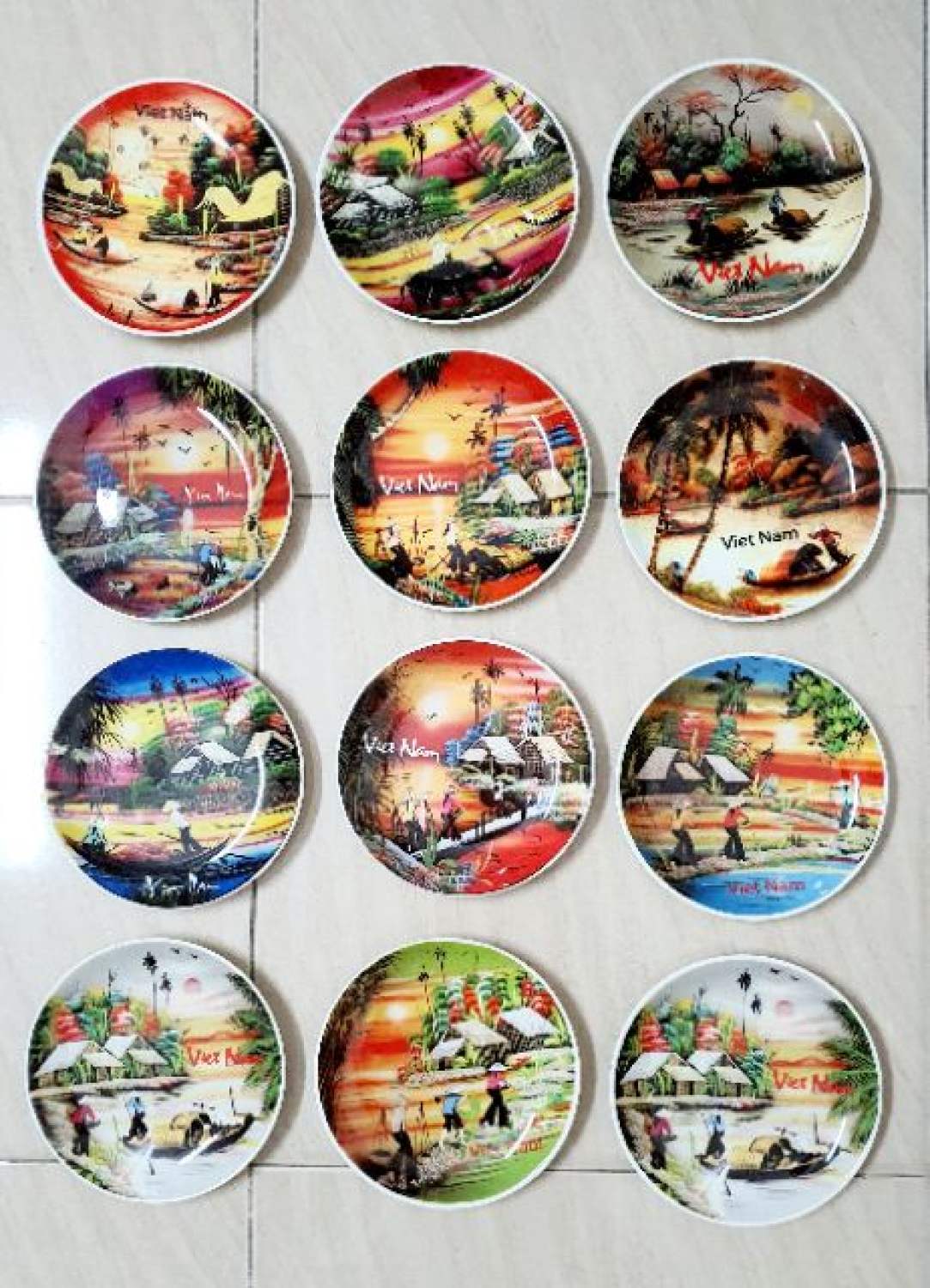 Đĩa Sứ Lưu Niệm In Làng Quê Việt Nam

(D=17cm)