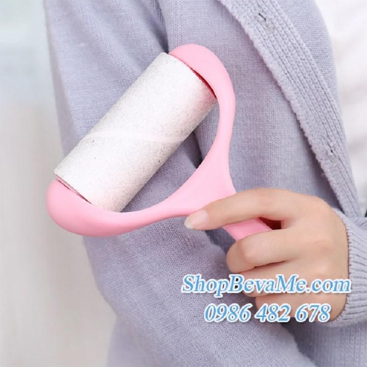 Cây lăn keo dính bụi quần áo