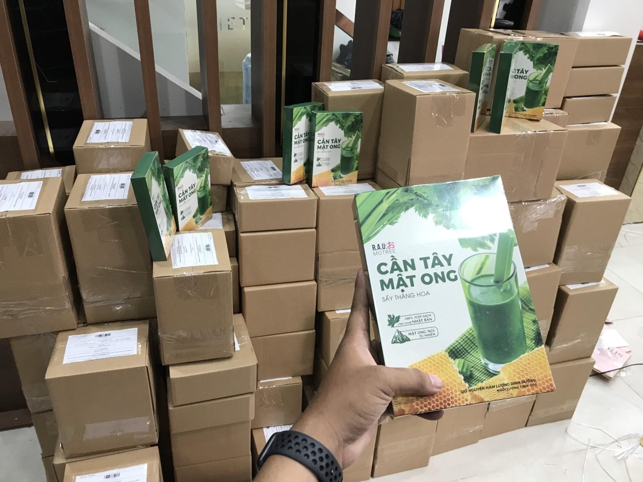 Combo 03 Hộp Cần Tây Mật Ong (TẶNG 01 BÌNH THỦY TINH)