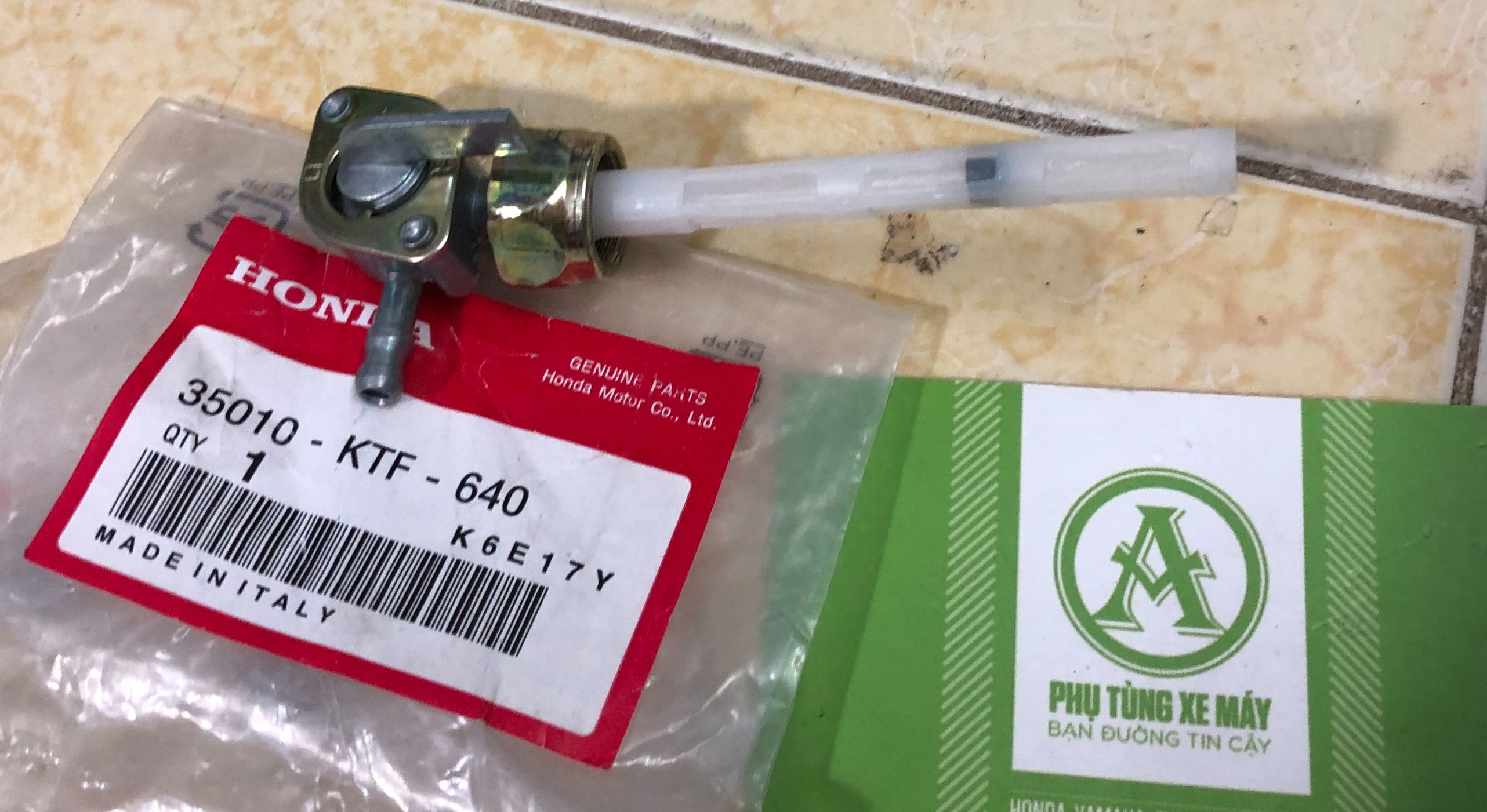 Khoá bình xăng xe máy honda Win