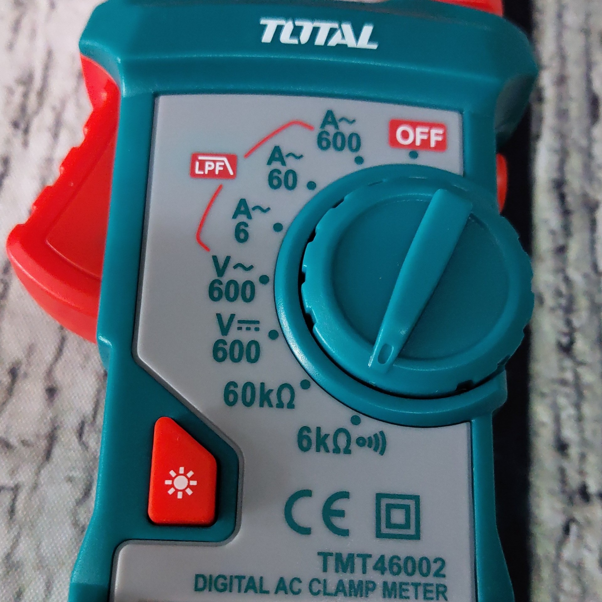 Ampe Kìm Đo AC Điện Tử TOTAL TMT46002