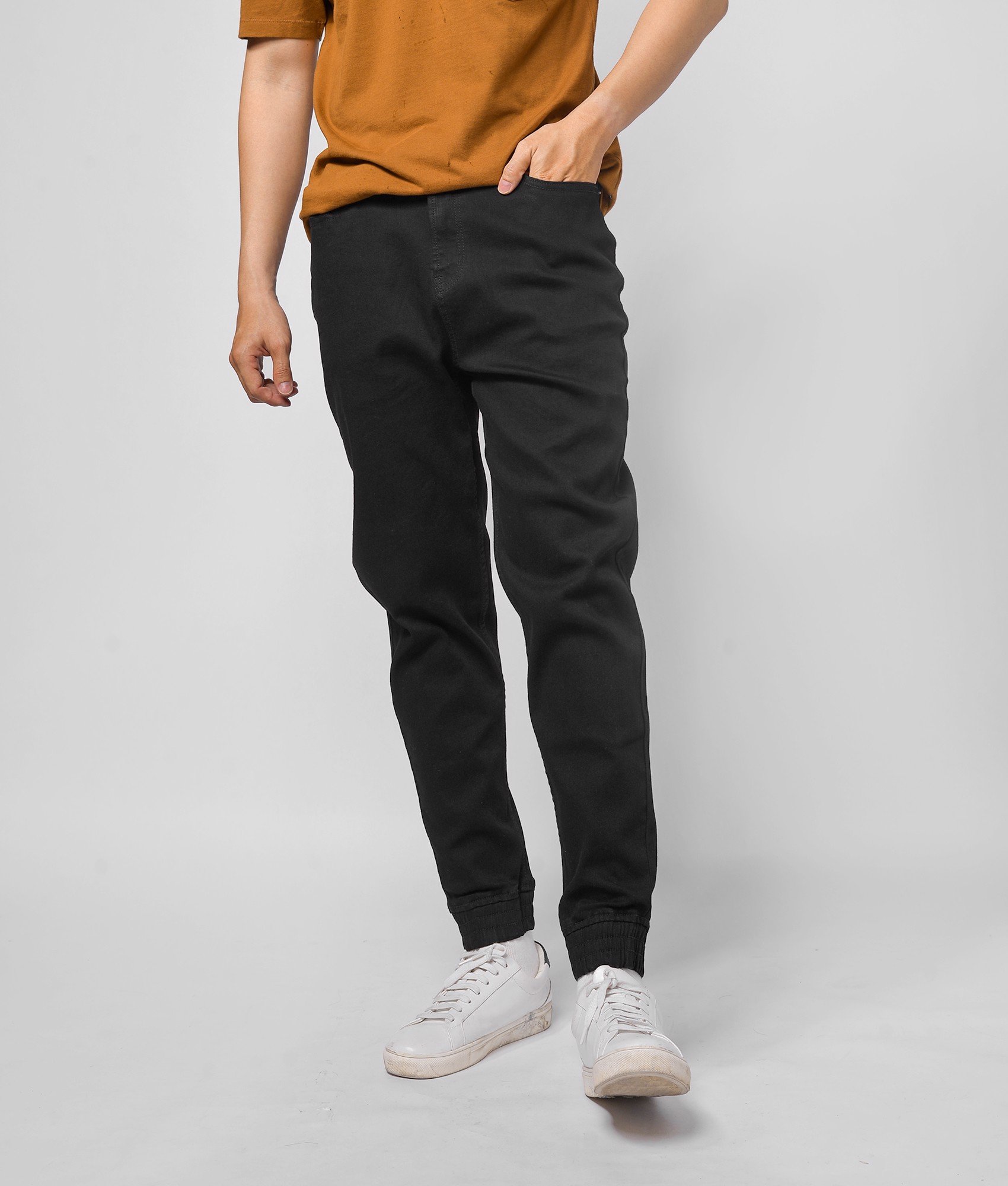 Quần jogger routine - quần jogger jeans màu đen dpa015 - shop lastore