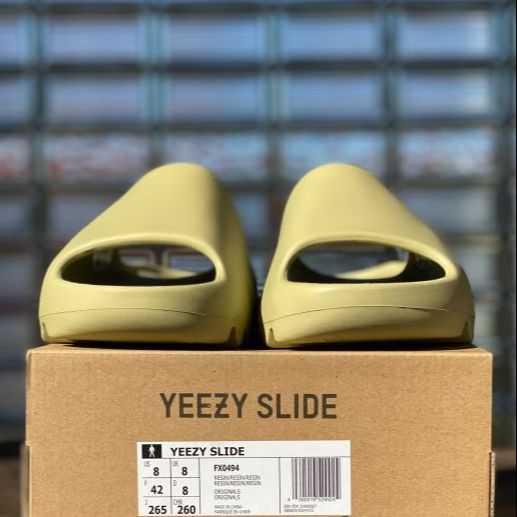Dép Yeezy Slide Resin màu vàng nhạt ( Full box)