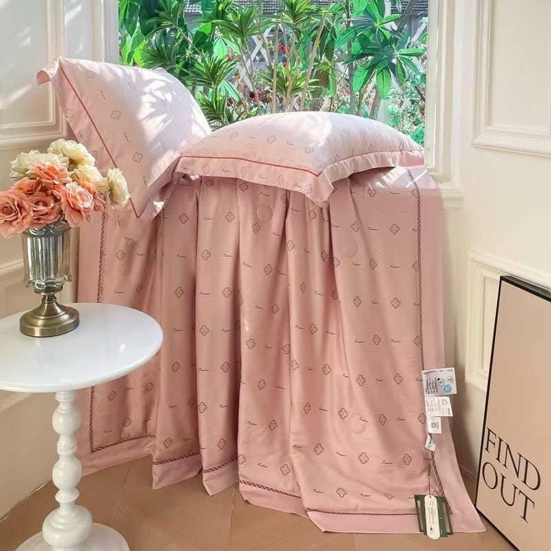 High-Quality 3-Layer Quilted Tencel Silk Summer Blanket