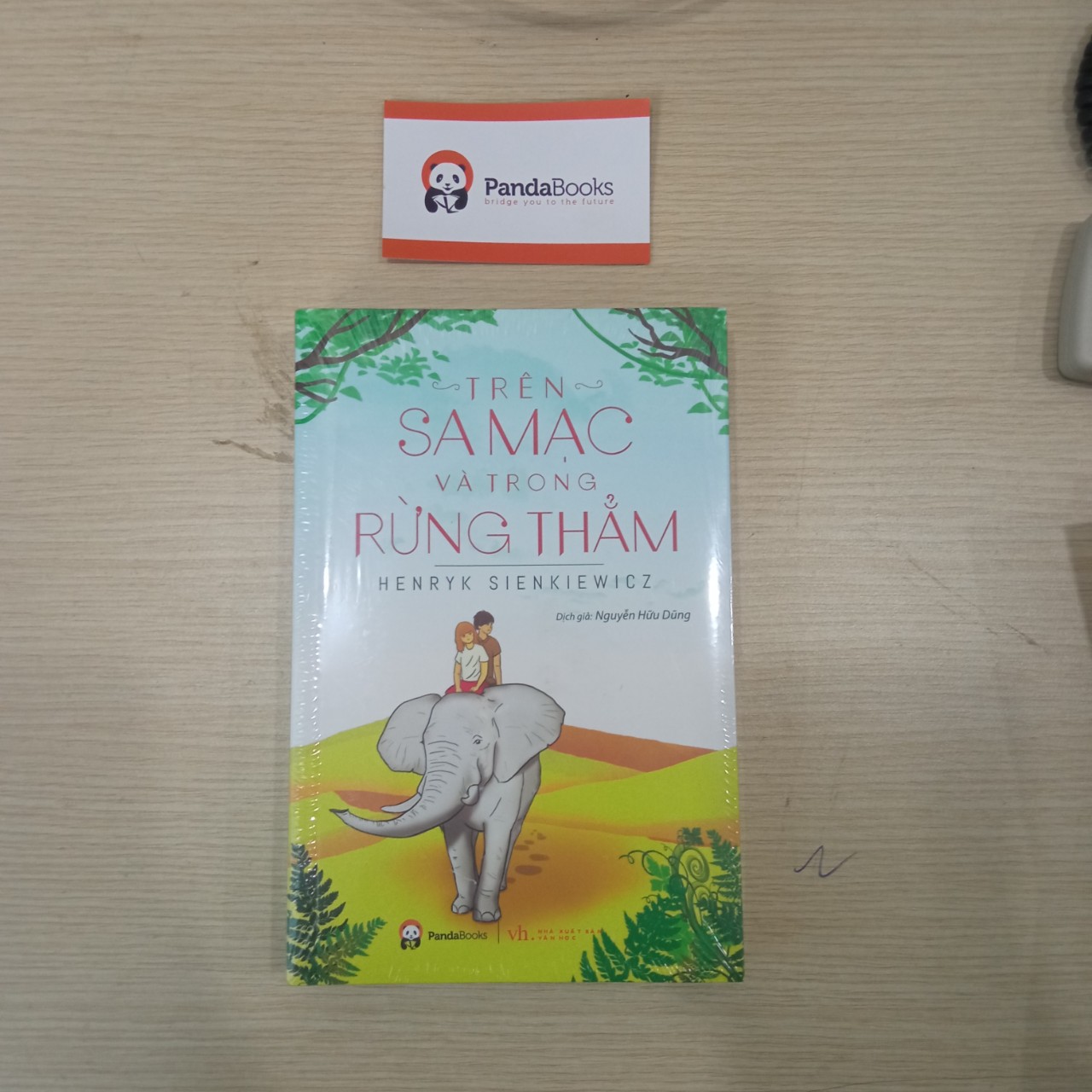 Trên Sa Mạc Và Trong Rừng Thẳm
