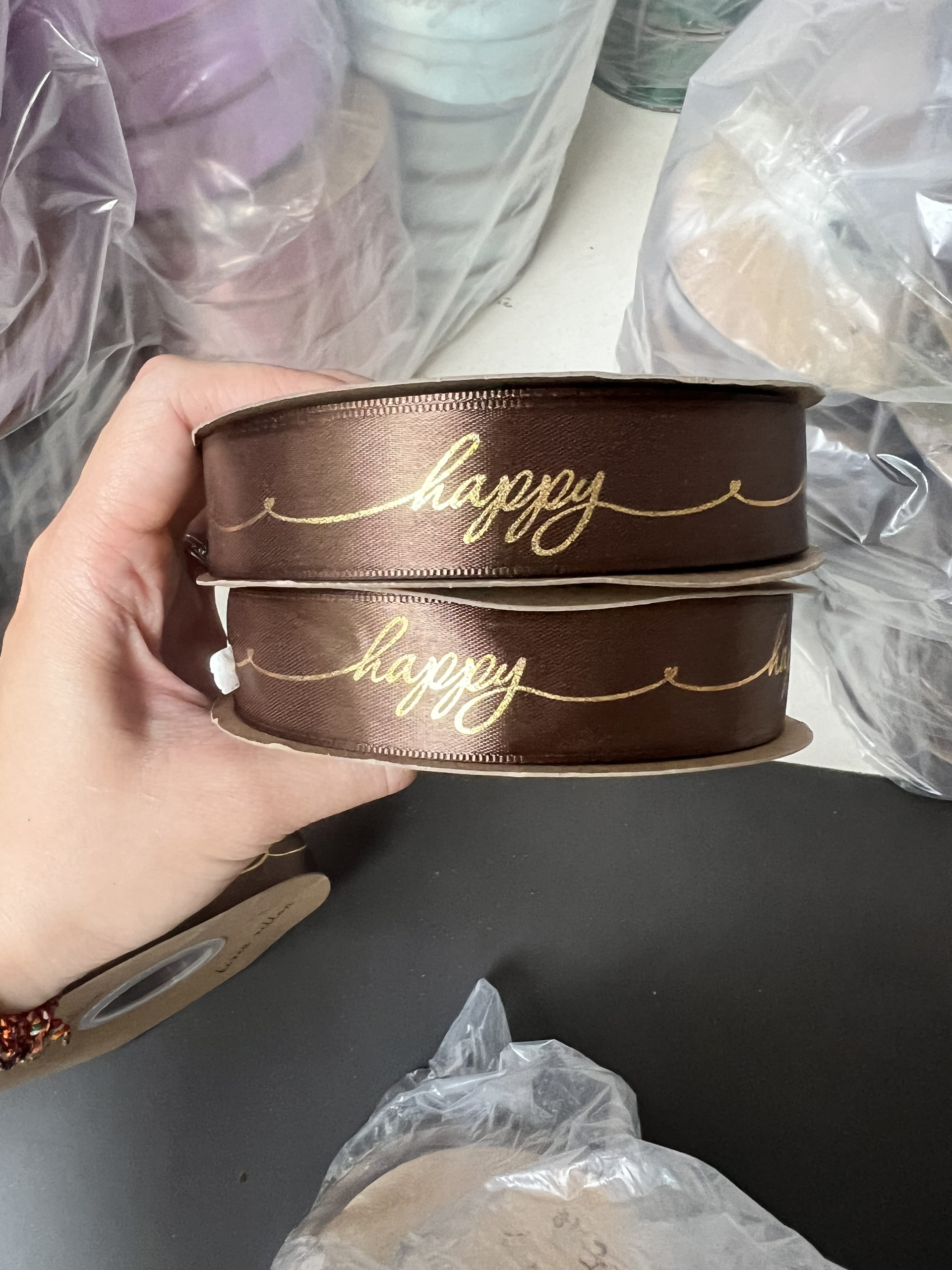 Ruy băng lụa in chữ happy bản 2,5cm- cuộn to loại đẹp