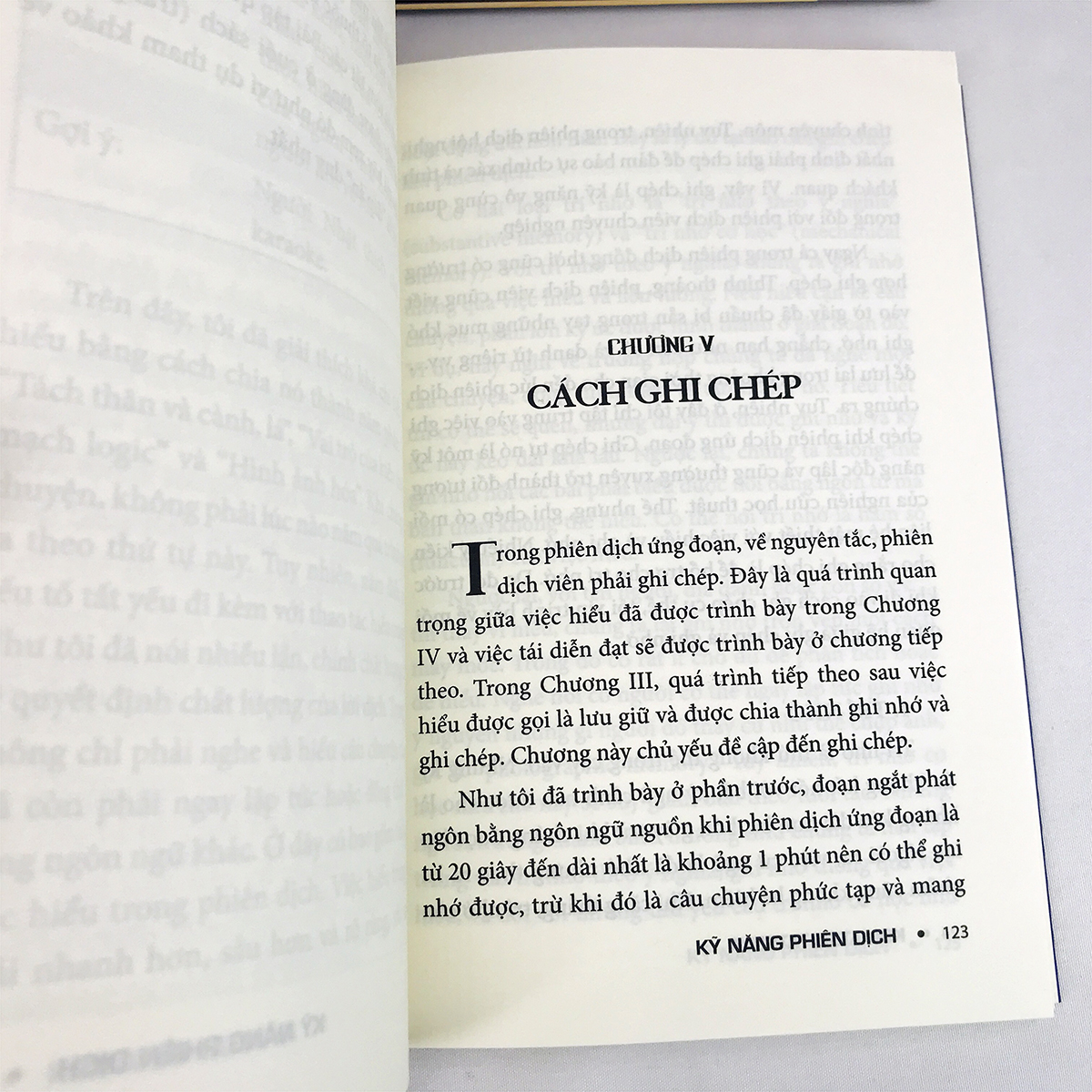 Sách Kỹ Năng Phiên Dịch (Kèm Bookmark)