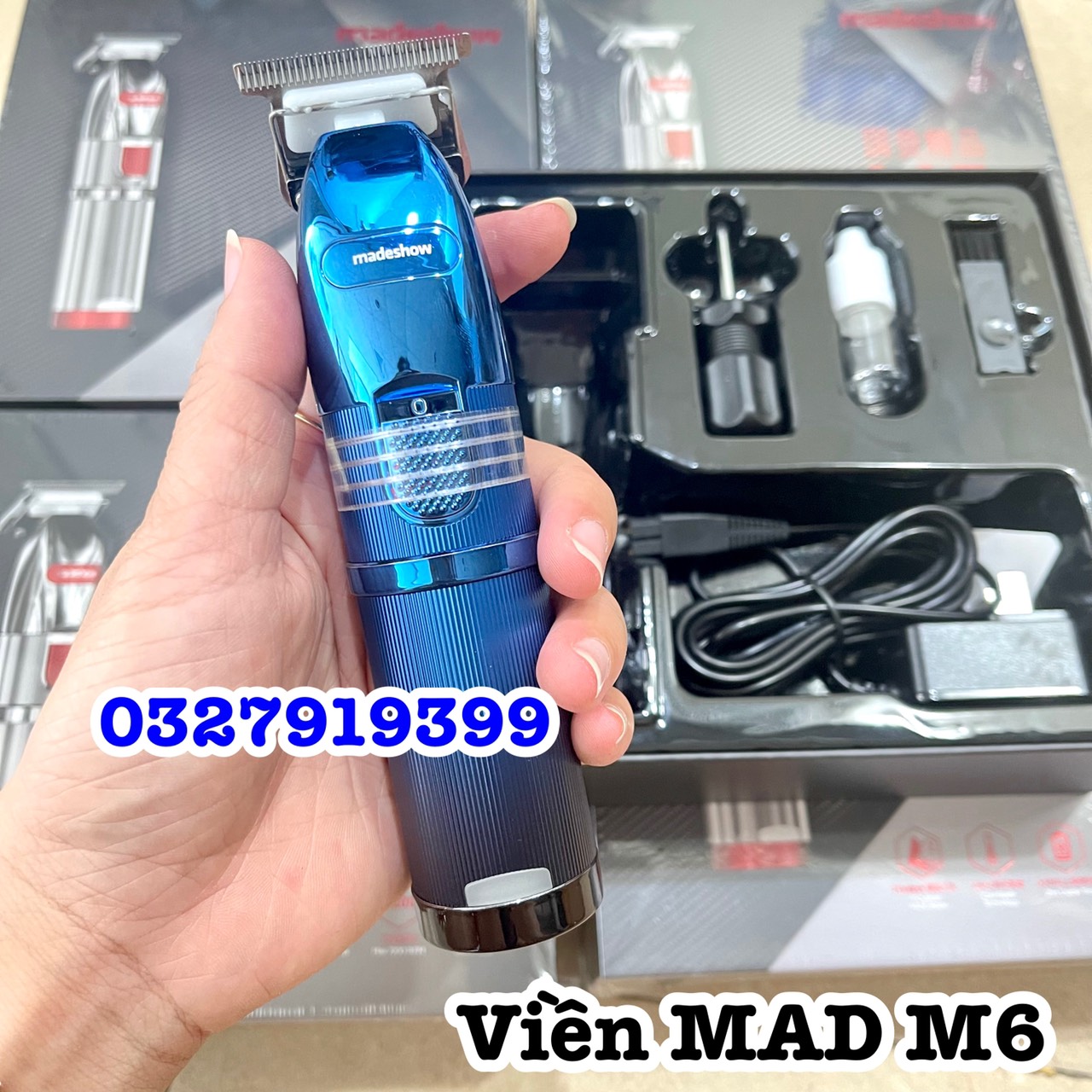 Madeshow Tông đơ chấn viền cao cấp M6, màu xanh trắng, pin lithium 1400mAh, động cơ Turbo 2 tốc độ, lưỡi thép không gỉ, công suất 8W, thiết kế hiện đại, bảo hành 3 tháng