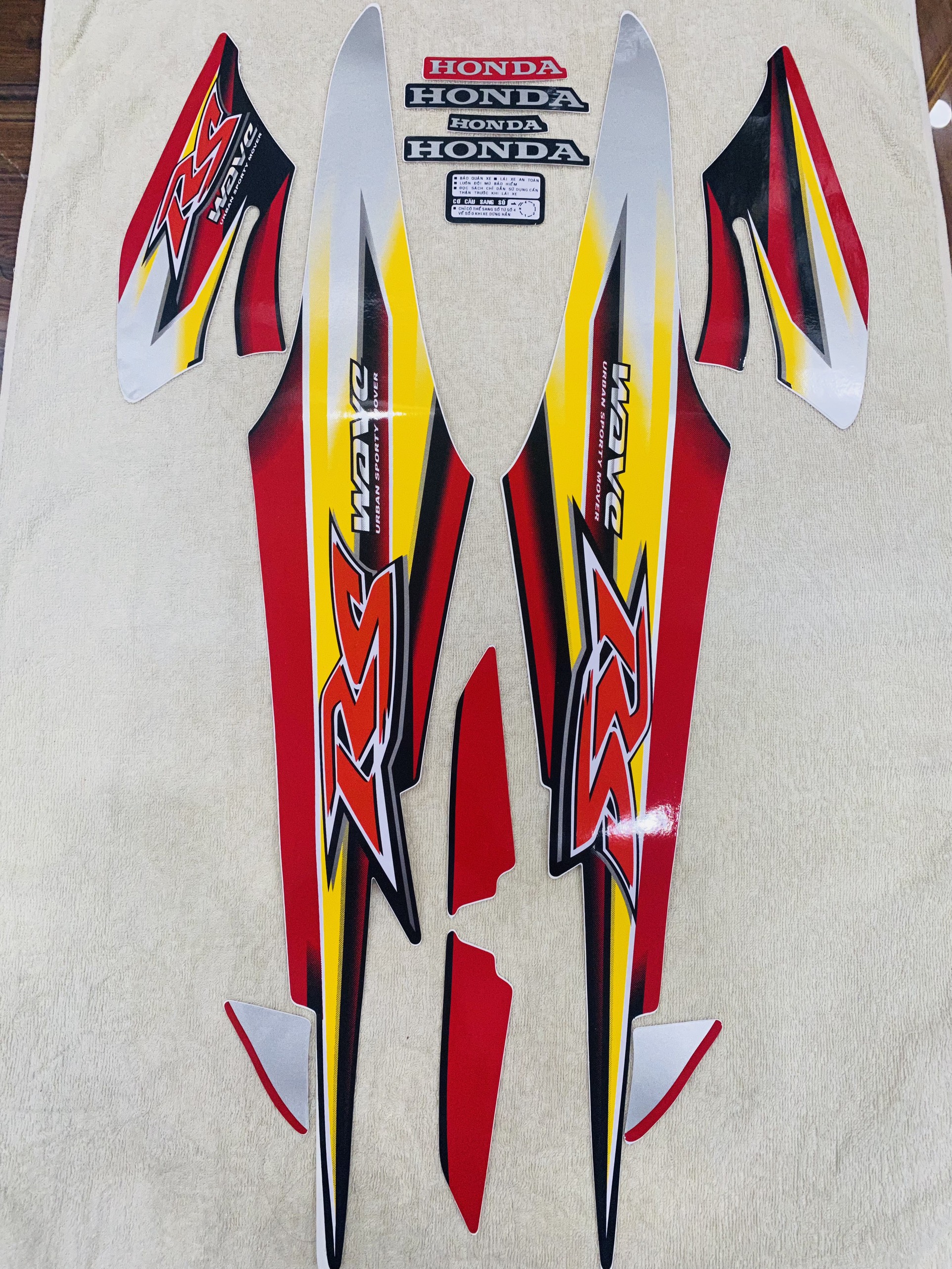 Bộ tem decal dán xe máy honda wave rs 100 màu đỏ đen siêu đẹp