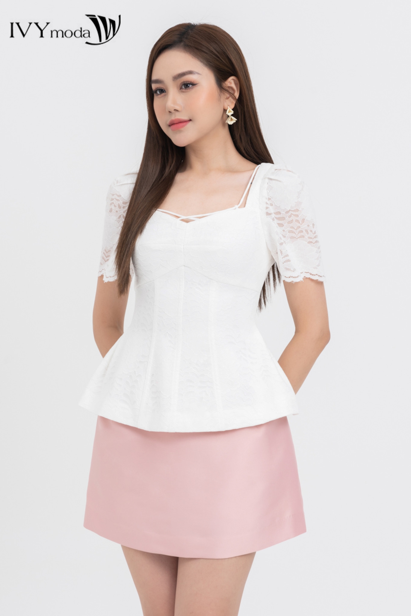 Áo peplum phối ren IVY moda MS 16M8305